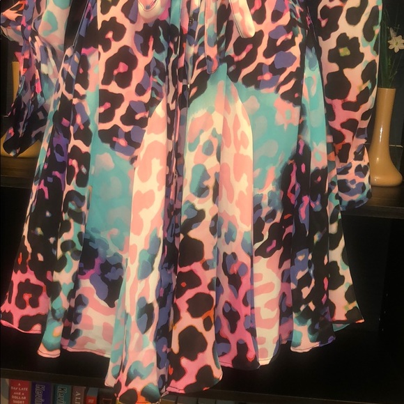 Bebe Leopard Shirt Dress👗 - Picture 8 of 16